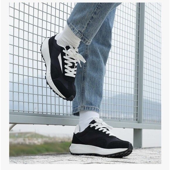 Shoes - Women Fashion Sneakers Breathable Lace-Up Tennis Running Shoes Black Size 7 NWB